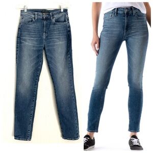 Modern American SoHo High Waist Ankle Jeans in Mid Blue Karma Wash Size 28